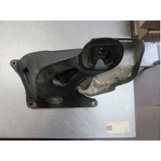 19Z027 Motor Mount Bracket For 03-05 Land Rover Range Rover  4.4